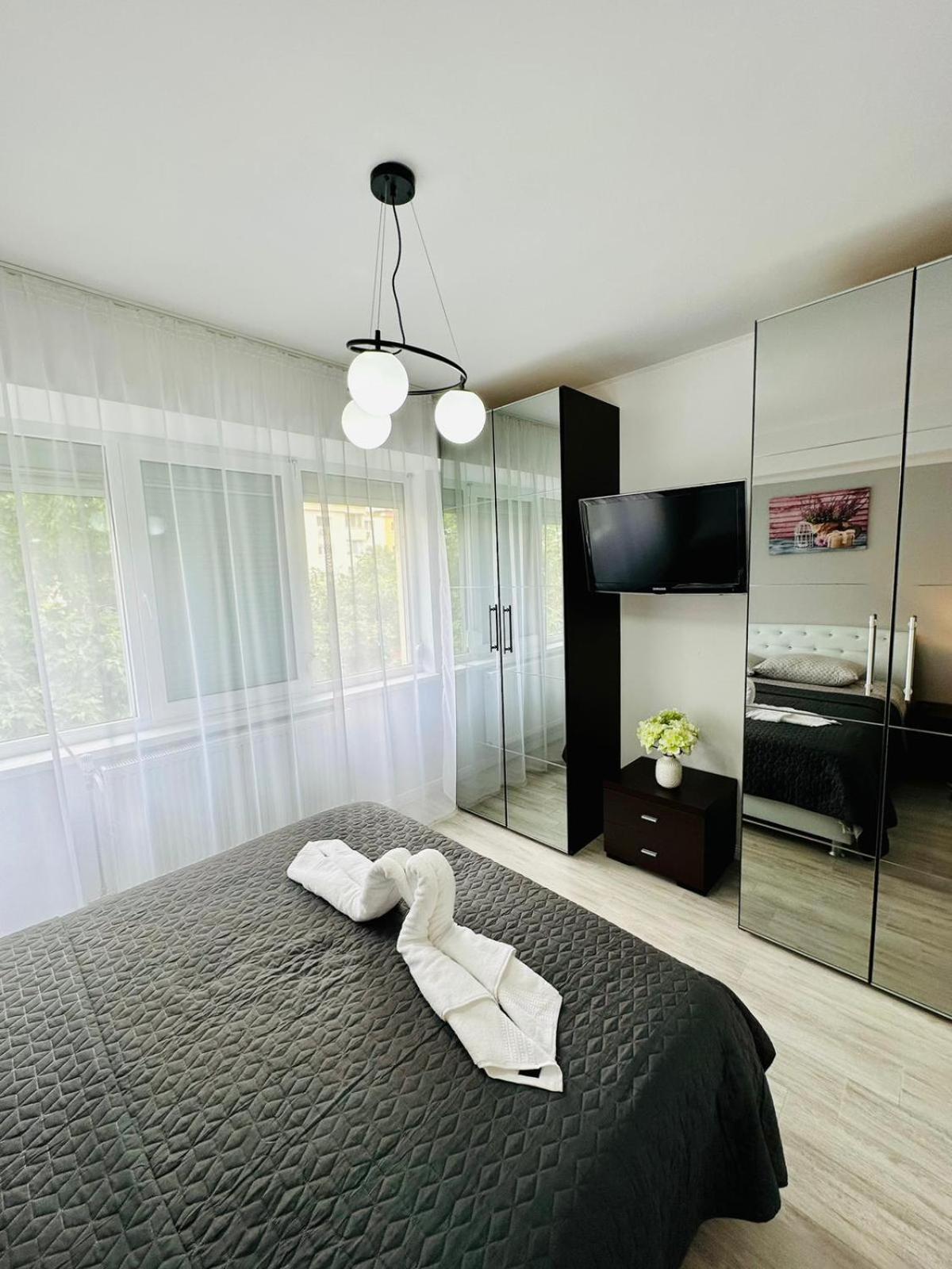 Sofiapartment Орадя Экстерьер фото